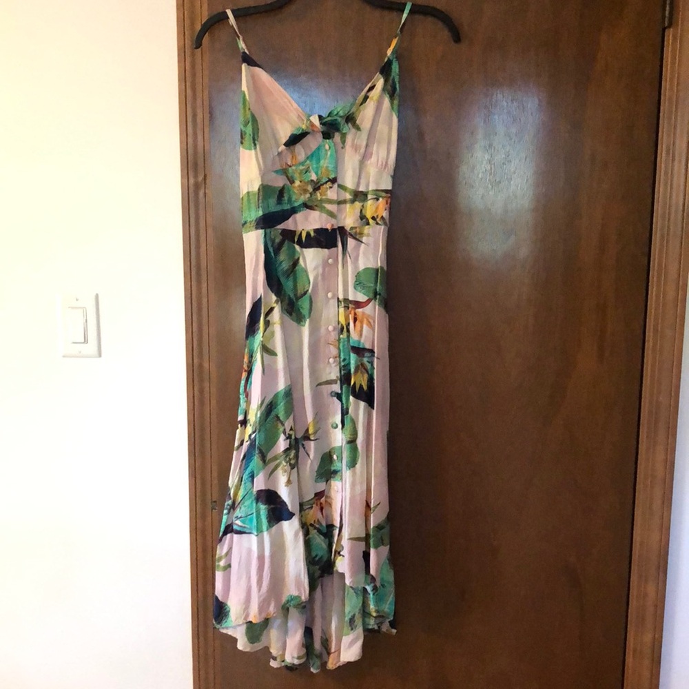 Jessica Simpson hi low midi dress.